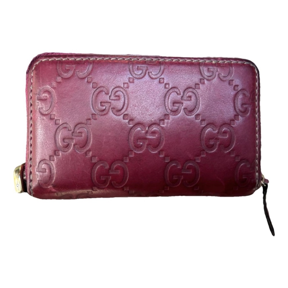 Gucci wallet.